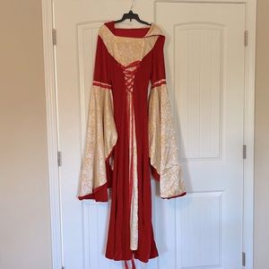 Renaissance dress, costume